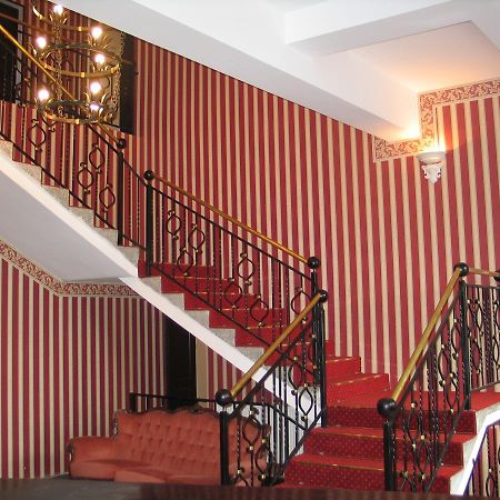 Hotel Ksiezycowy Dworek Kętrzyn Kültér fotó