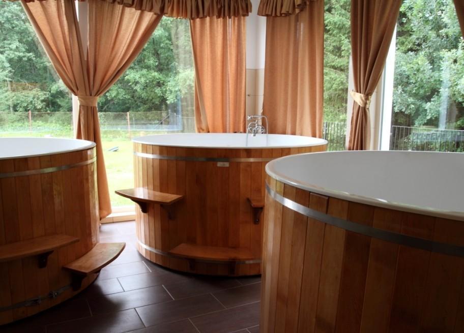 Hotel Ksiezycowy Dworek Kętrzyn Kültér fotó
