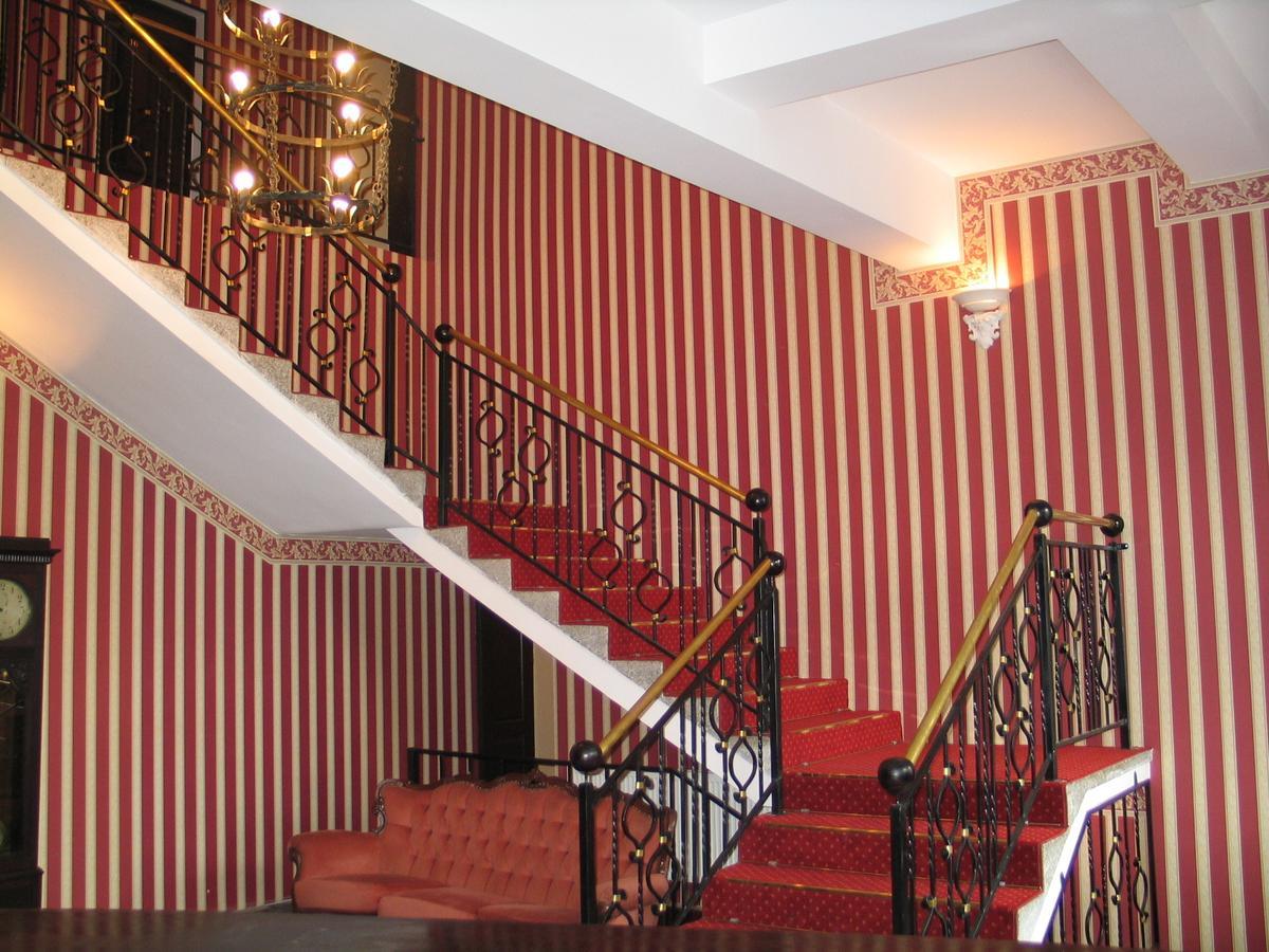 Hotel Ksiezycowy Dworek Kętrzyn Kültér fotó